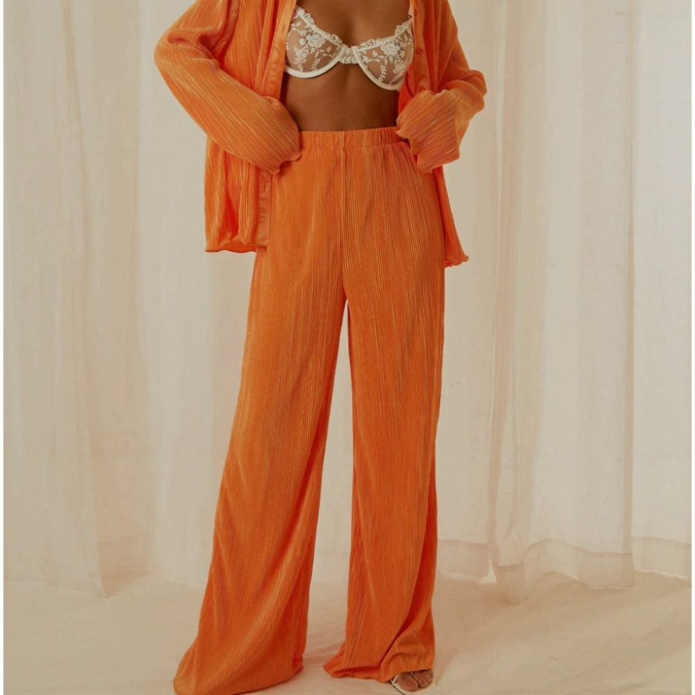 NWT peppermayo Exclusive
90s Muse Pants - Tangerine